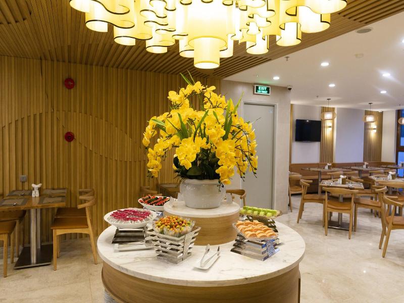 Sunkiss Hotel image