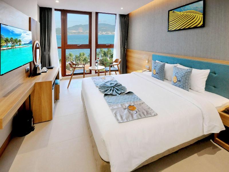 Sunkiss Hotel image