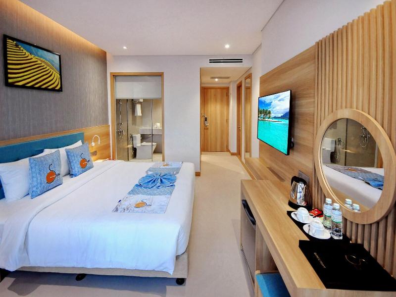 Sunkiss Hotel image