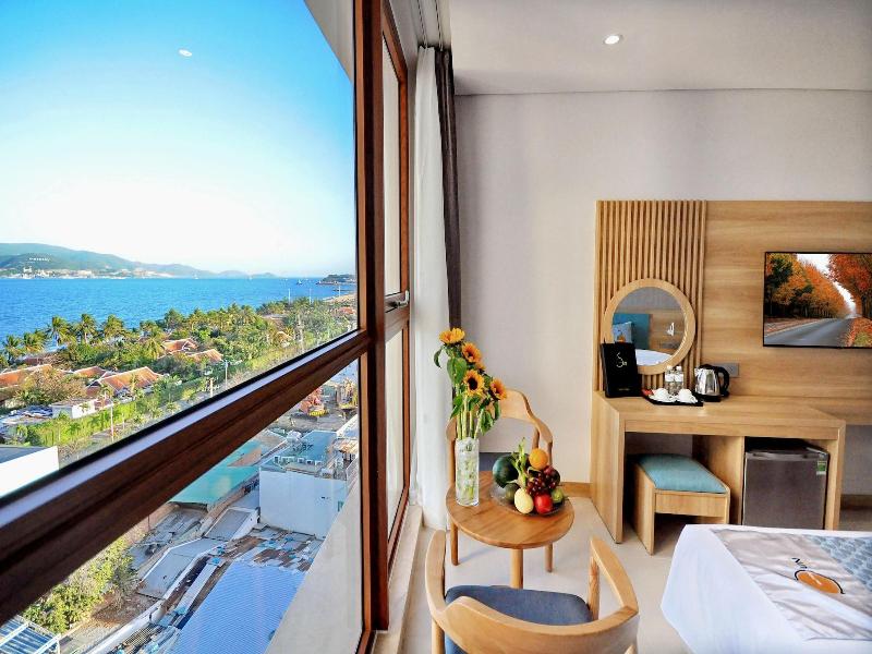 Sunkiss Hotel image