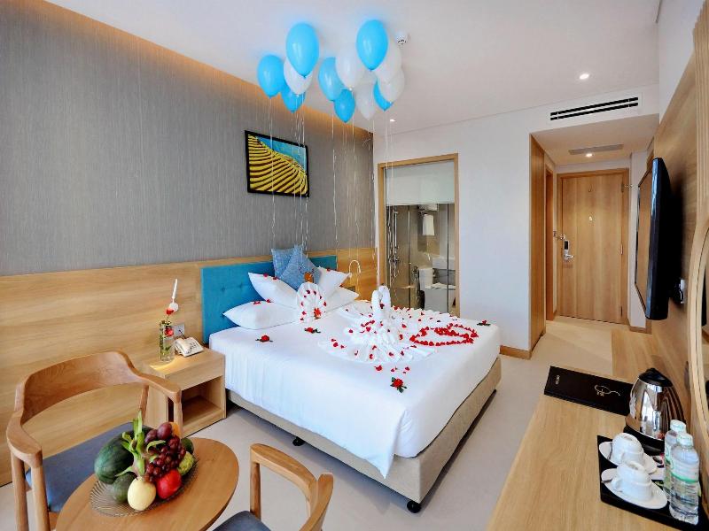 Sunkiss Hotel image