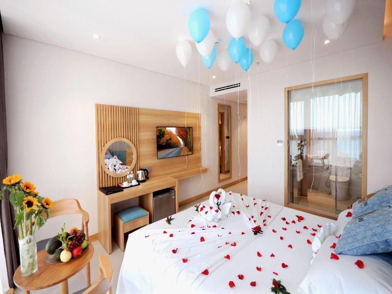 Sunkiss Hotel image