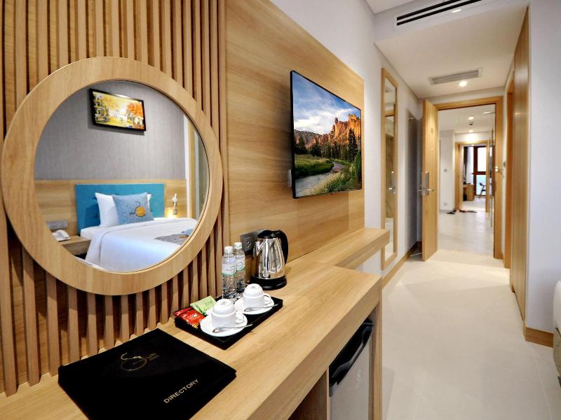 Sunkiss Hotel image