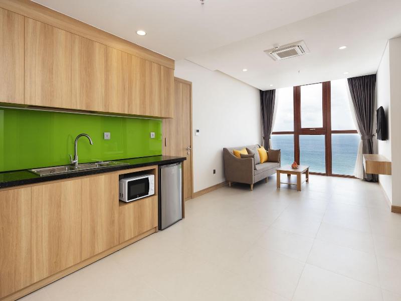 Sunkiss Hotel image