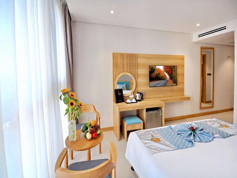 Sunkiss Hotel image