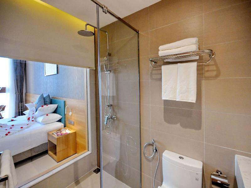 Sunkiss Hotel image