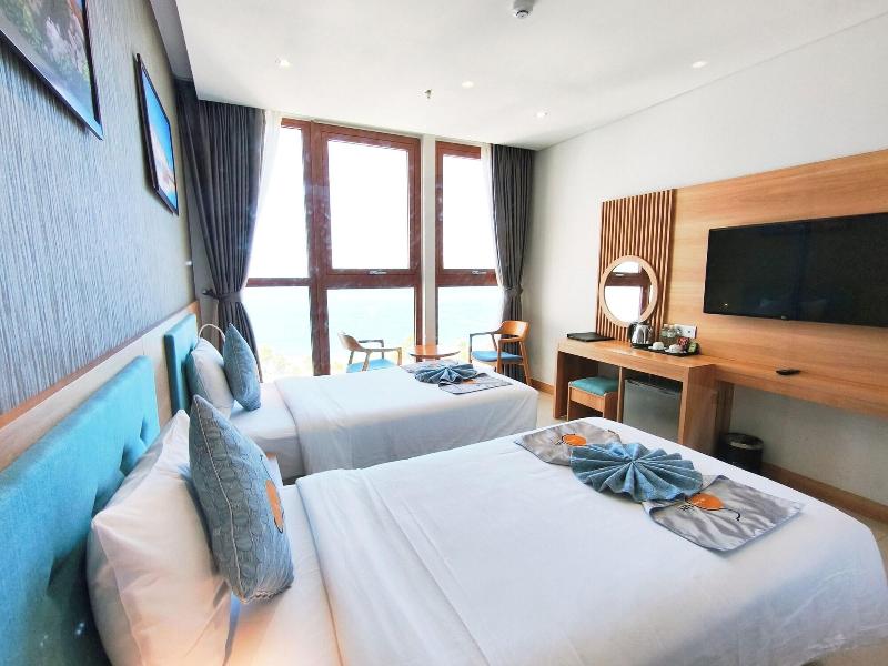 Sunkiss Hotel image