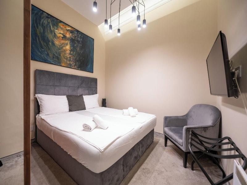 Boutique Hotel Kings Palace image