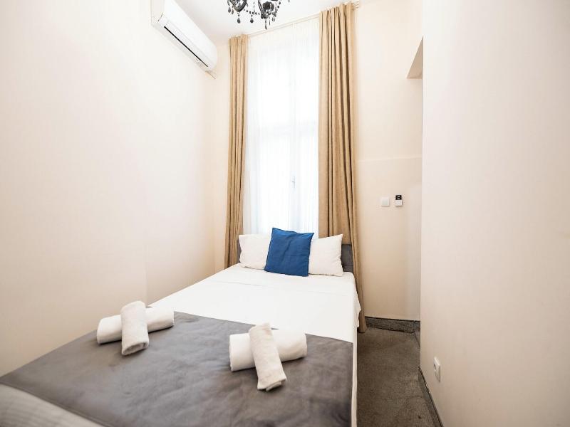 Boutique Hotel Kings Palace image