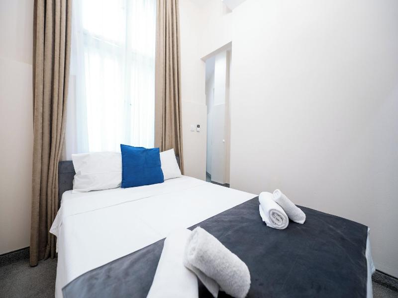 Boutique Hotel Kings Palace image