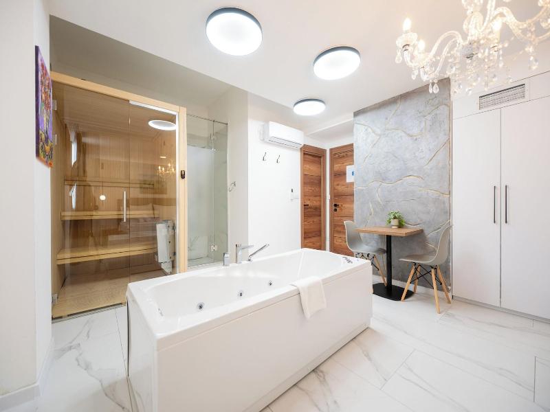 Boutique Hotel Kings Palace image