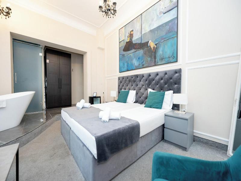 Boutique Hotel Kings Palace image