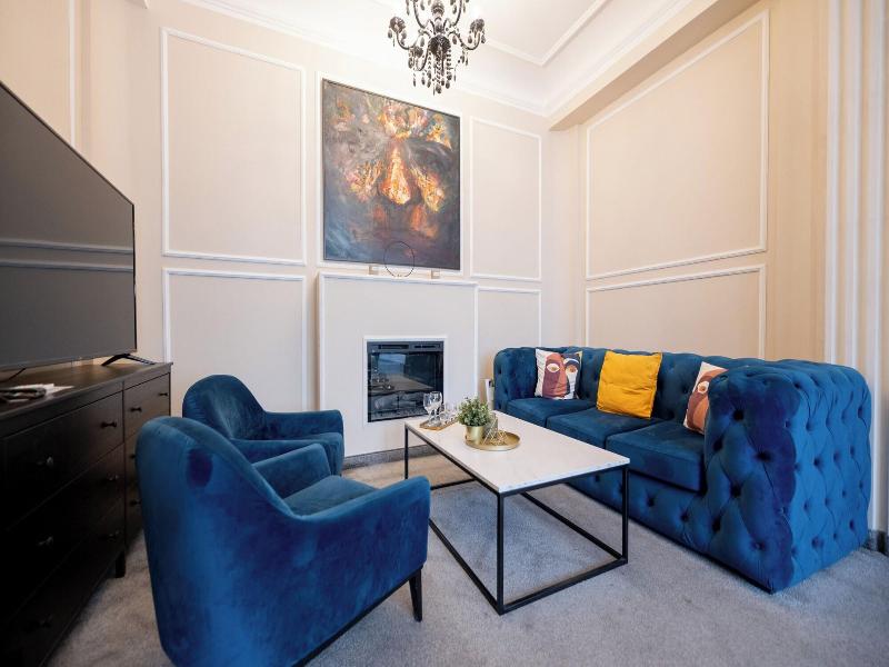 Boutique Hotel Kings Palace image