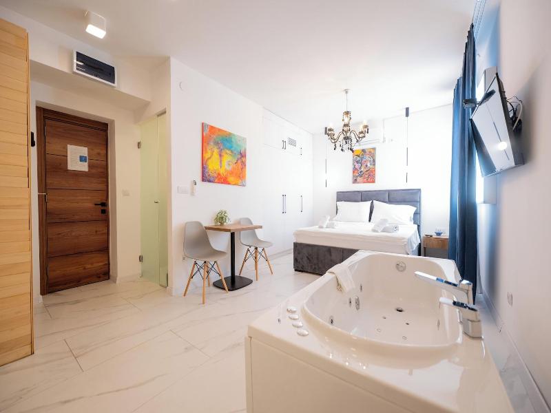 Boutique Hotel Kings Palace image
