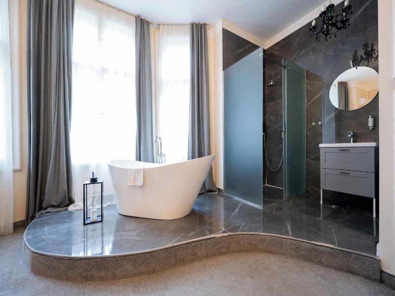 Boutique Hotel Kings Palace image