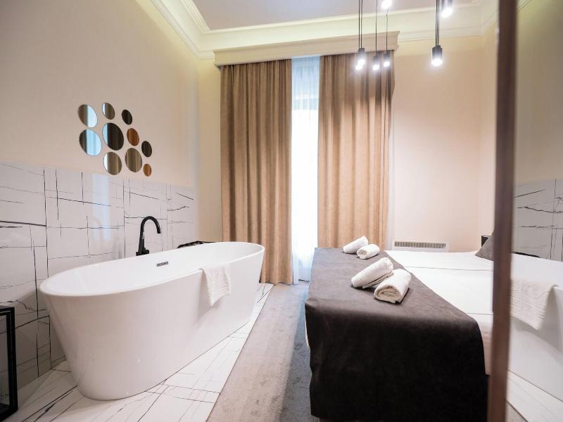 Boutique Hotel Kings Palace image