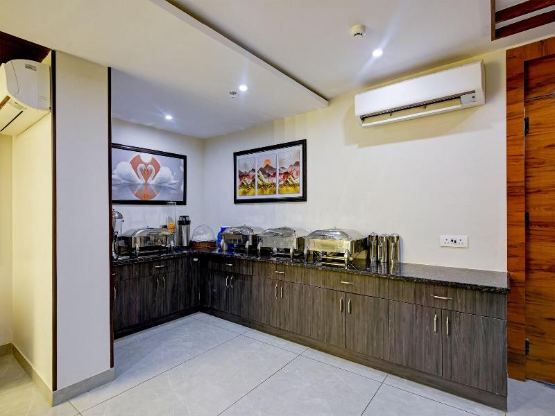 Hotel Le Premier image