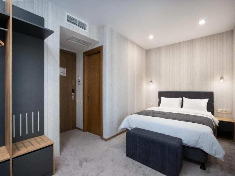 Hotel Flames image