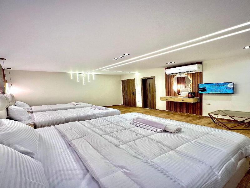 Pyramids Moon Hotel image