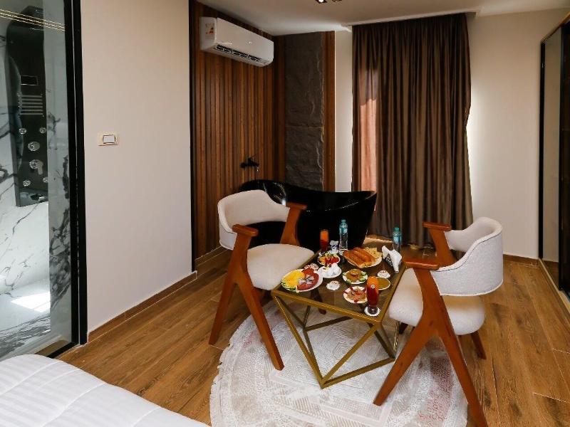 Pyramids Moon Hotel image