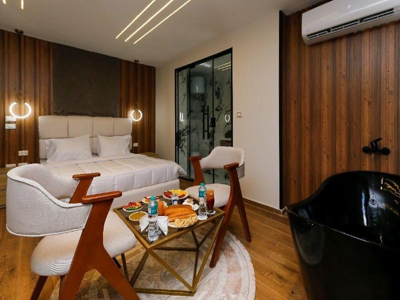 Pyramids Moon Hotel image