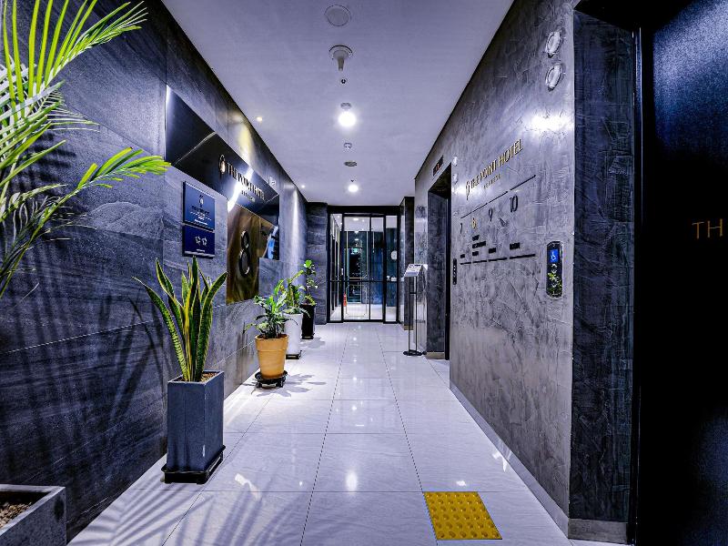 Ocean The Point Hotel image