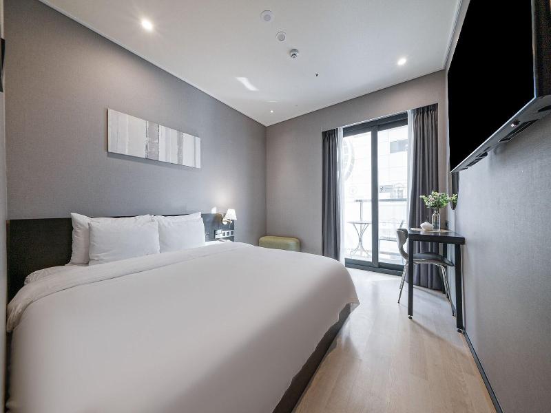 Ocean The Point Hotel image
