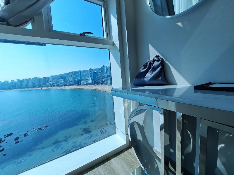 Ocean The Point Hotel image