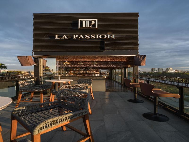La Passion Premium Cau Go Hotel image