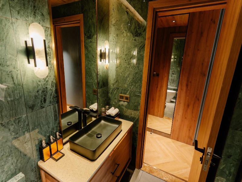 La Passion Premium Cau Go Hotel image