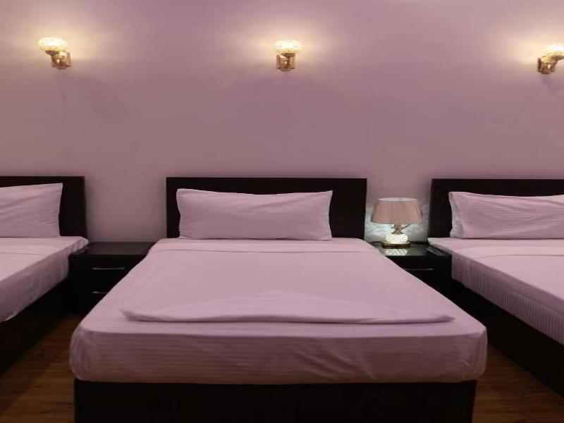 Mid Downtown Hotel image