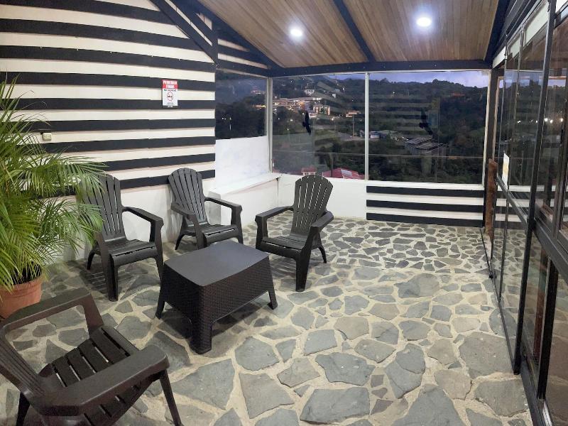 Vista Al Golfo image