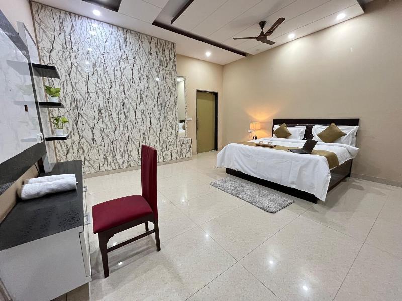 Gobravo 11 6bhk Farm With Pool Sohna Road Gurgao image