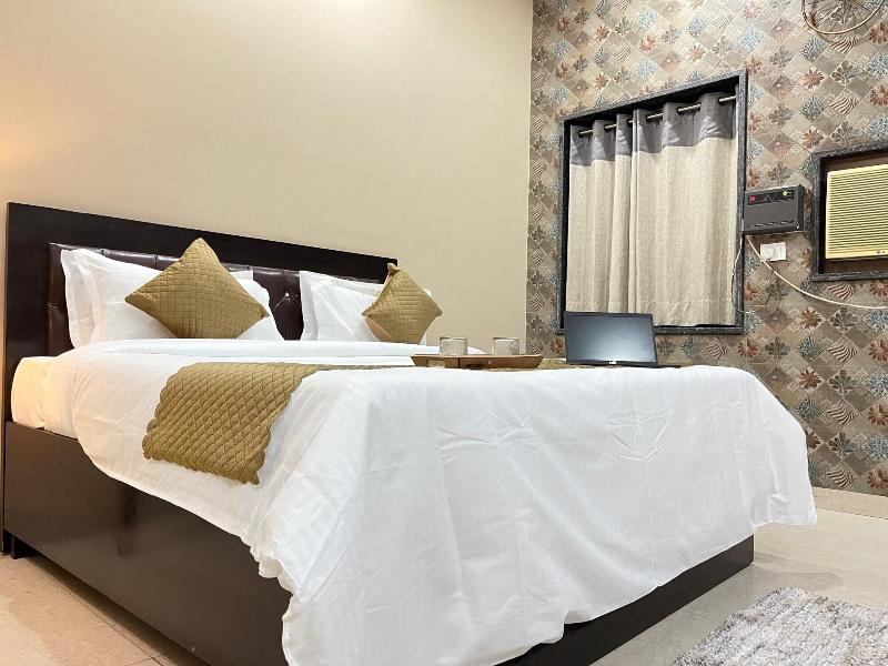 Gobravo 11 6bhk Farm With Pool Sohna Road Gurgao image