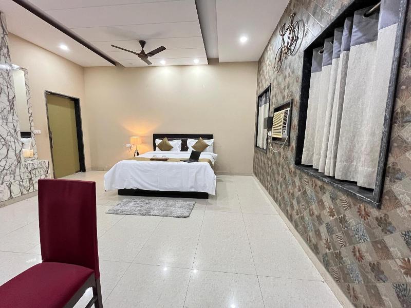 Gobravo 11 6bhk Farm With Pool Sohna Road Gurgao image
