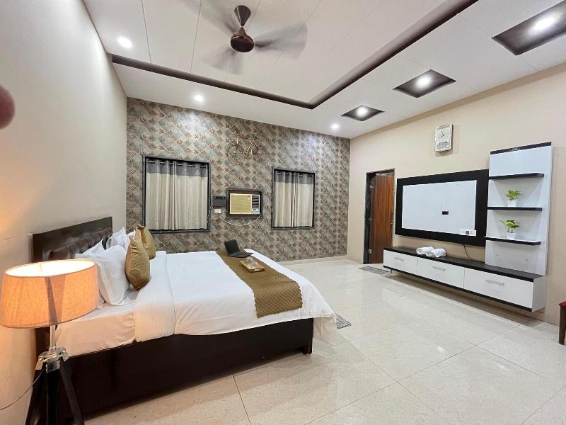 Gobravo 11 6bhk Farm With Pool Sohna Road Gurgao image