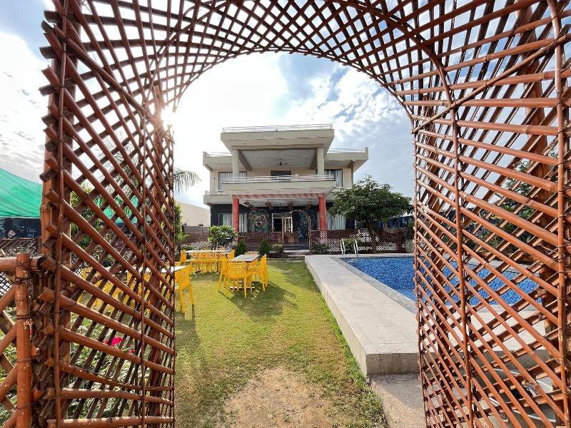 Gobravo 11 6bhk Farm With Pool Sohna Road Gurgao image