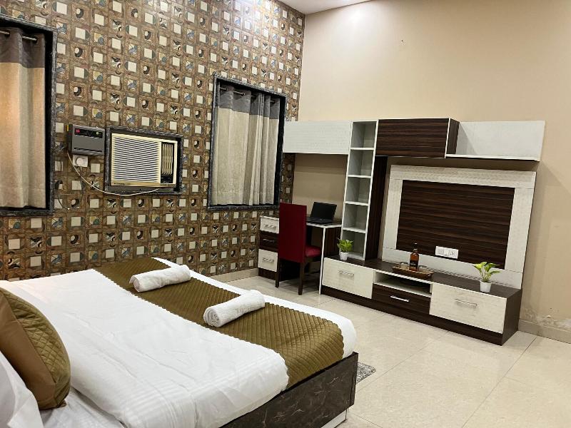 Gobravo 11 6bhk Farm With Pool Sohna Road Gurgao image