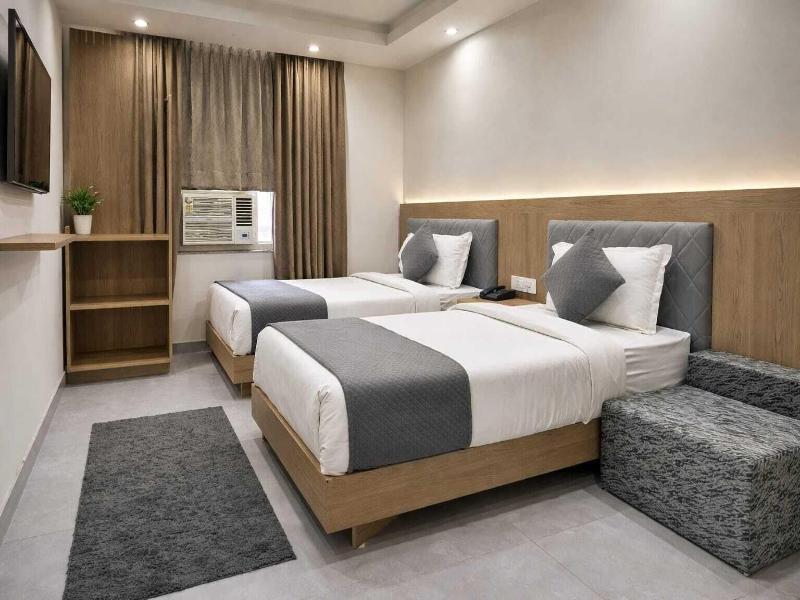 Hotel The Rise image