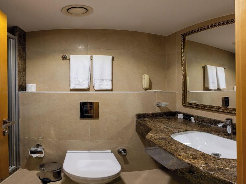 Aven Hotel image