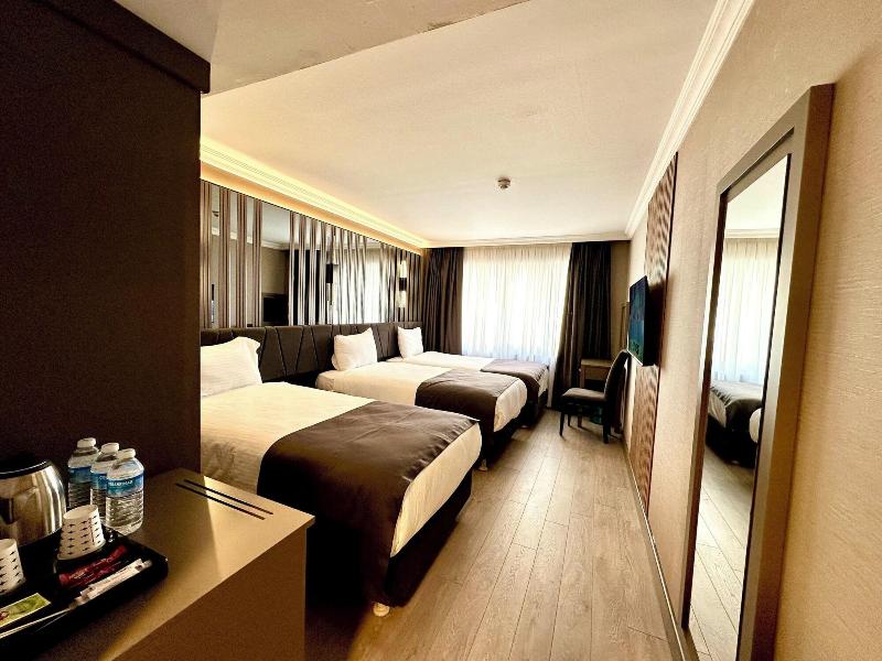 Aven Hotel image
