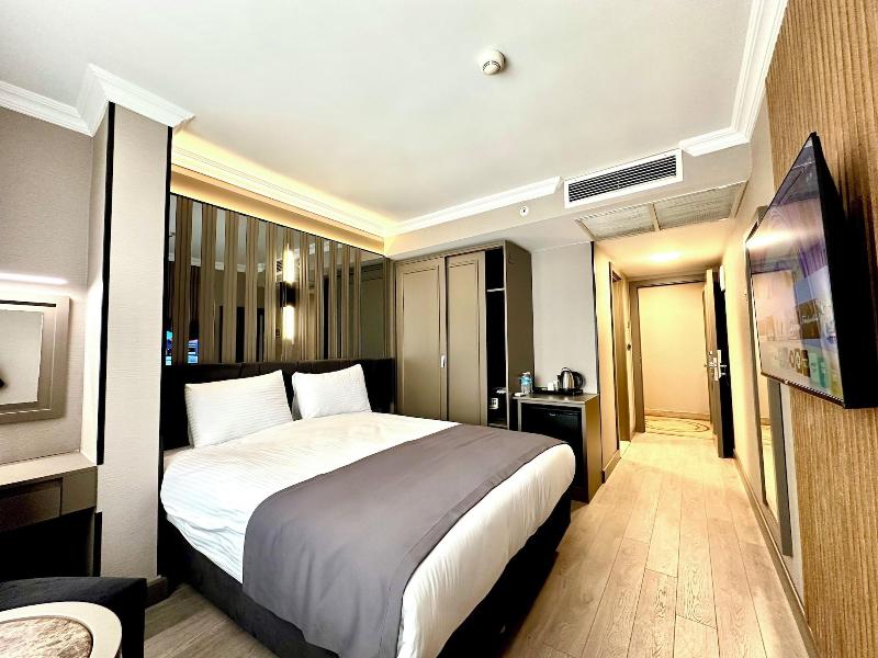 Aven Hotel image