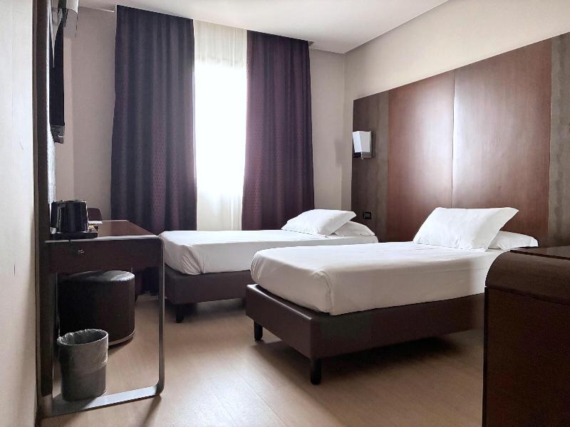 Best Western Hotel Goldenmile Milan image