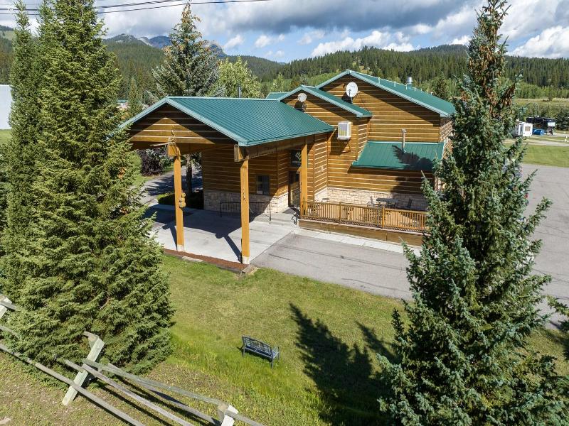 Mountain Vista Hotel image