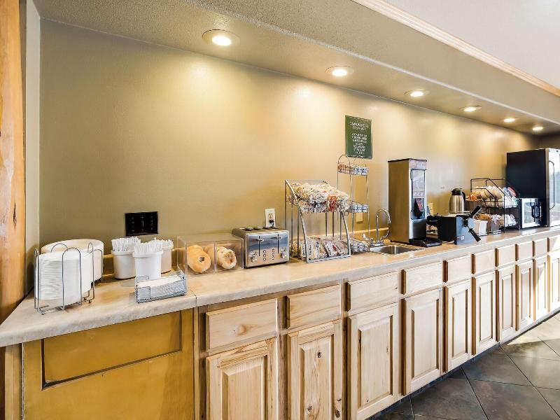Mountain Vista Hotel image