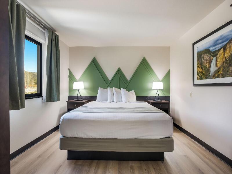 Mountain Vista Hotel image