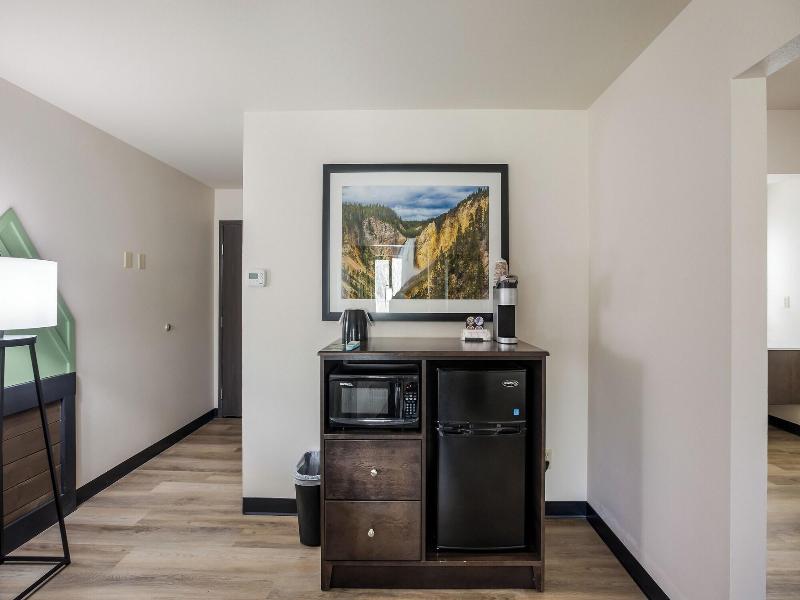 Mountain Vista Hotel image