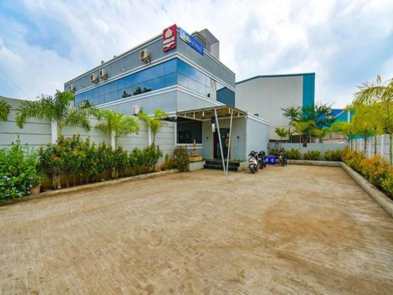 Fabhotel Tiru Residency image