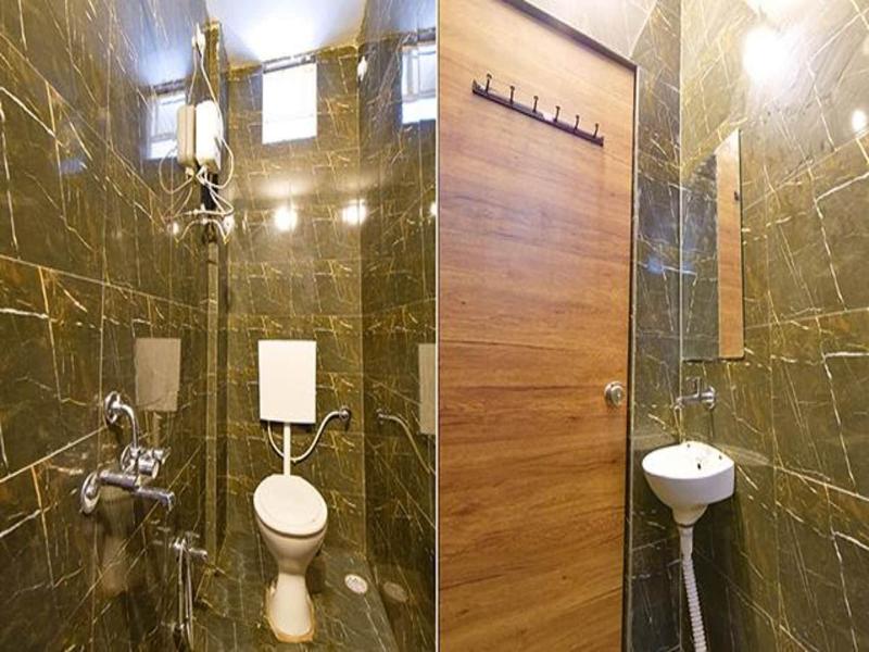 Fabhotel Tiru Residency image