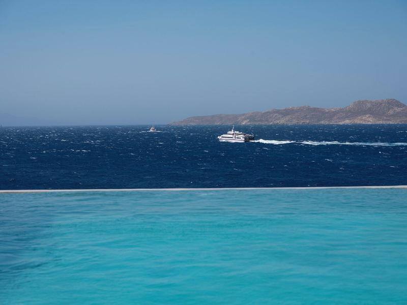 Topos Exclusive Mykonos